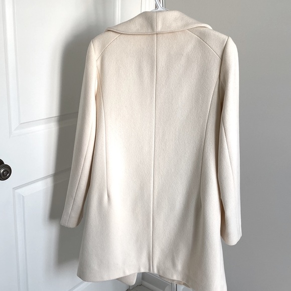 Wilfred white/beige wool winter trench coat. - Picture 3 of 4